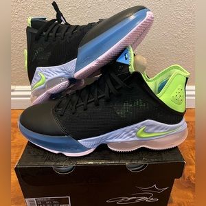 Nike Lebron 19 low - Sz 13